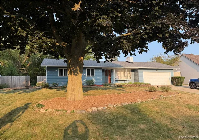 1st image of 161 Edith St, Oxford, MI 48371 | MLS# 61019144