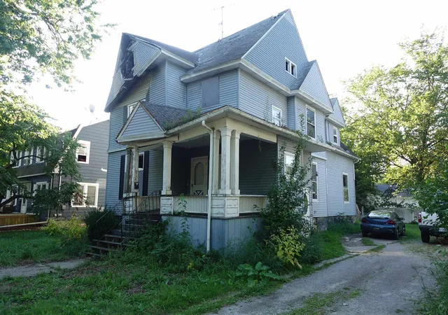 Homes for sale in Saginaw, MI | 413 N Bond St, Saginaw, MI 48602 | MLS# 50186994