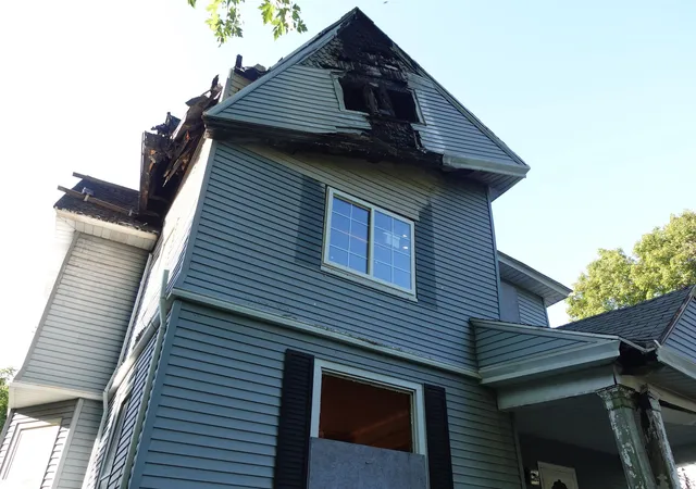 Photo 3 of Single family home for sale at 413 N Bond St, Saginaw, MI 48602 | MLS# 50186994 | Listing updated on 2025-09-10