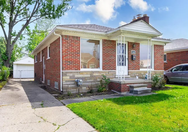 Homes for sale in Saint Clair Shores, MI | 21526 Englehardt St, Saint Clair Shores, MI 48080 | MLS# 50208355