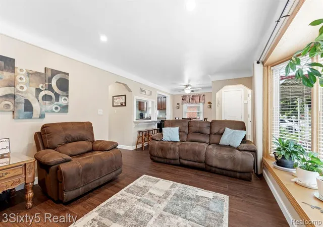 Homes for sale in Allen Park, MI | 7646 Robinson Ave, Allen Park, MI 48101 | MLS# 61003733