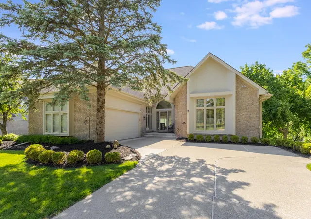 1st image of 28044 Hickory Cir #11, Farmington Hills, MI 48331 | MLS# 70541341