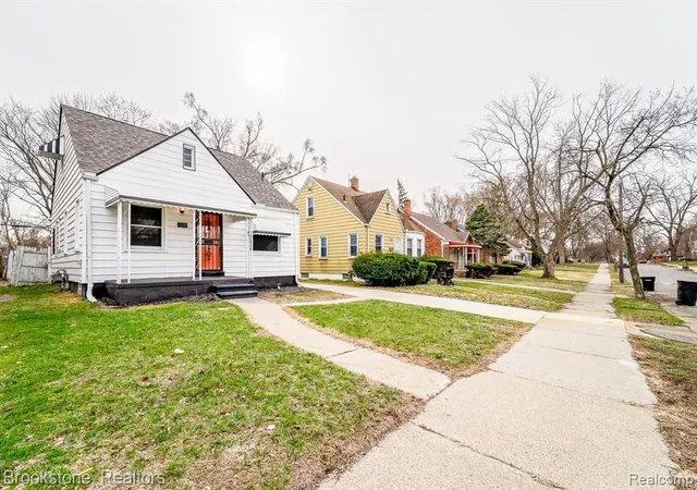 2nd image of 17228 Stout St, Detroit, MI 48219 3481 | MLS# 60988557
