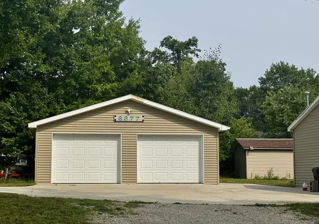 2nd image of 8877 Canal St, Farwell, MI 48622 | MLS# 50219282
