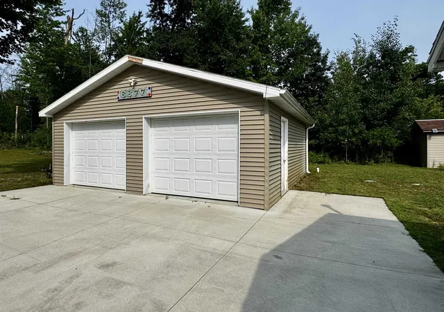 Photo 3 of Sale Pending at 8877 Canal St, Farwell, MI 48622 | MLS# 50219282 | Listing updated on 2026-09-15