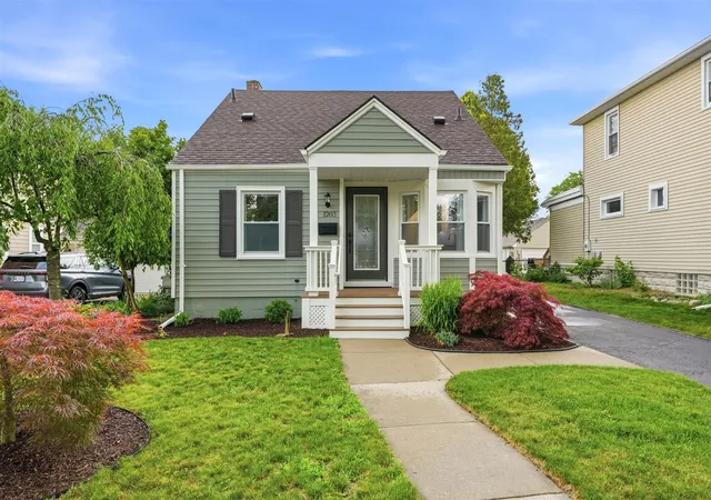 2nd image of 1203 E 2nd St, Royal Oak, MI 48067 | MLS# 70540045