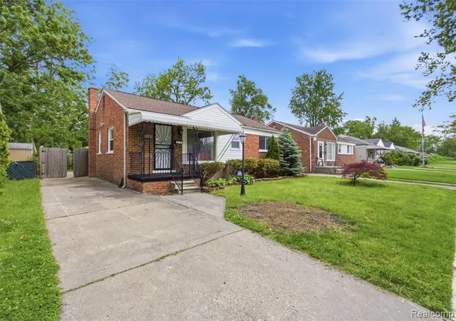 Homes for sale in Inkster, MI | 397 Longfellow St, Inkster, MI 48141 | MLS# 60996899