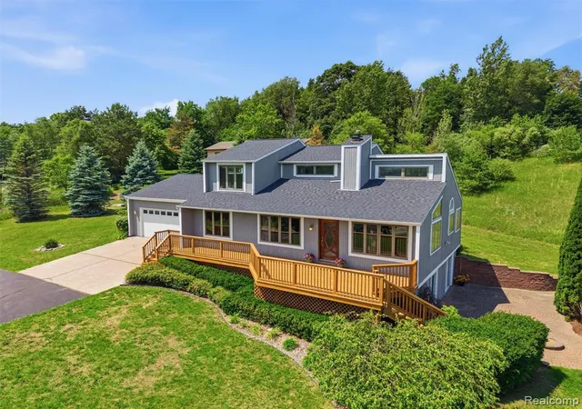 Homes for sale in Oxford, MI | 3400 Ludwig Rd, Oxford, MI 48371 | MLS# 61008467