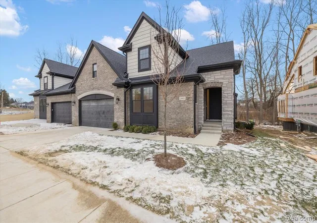 3rd image of 2044 Breckenridge Ct, Rochester, MI 48309 | MLS# 60960412