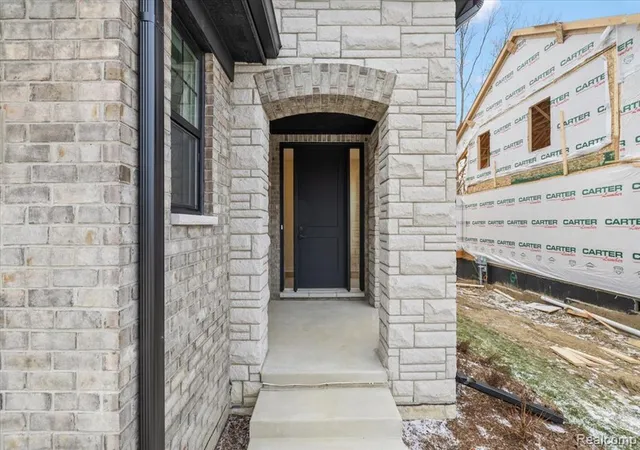 5th image of 2044 Breckenridge Ct, Rochester, MI 48309 | MLS# 60960412