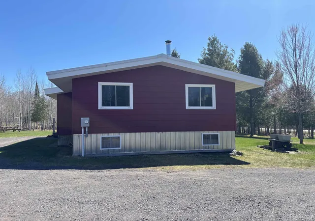 Homes for sale in Hancock, MI | 56230 Bear Lake Rd, Hancock, MI 49930 | MLS# 50207967