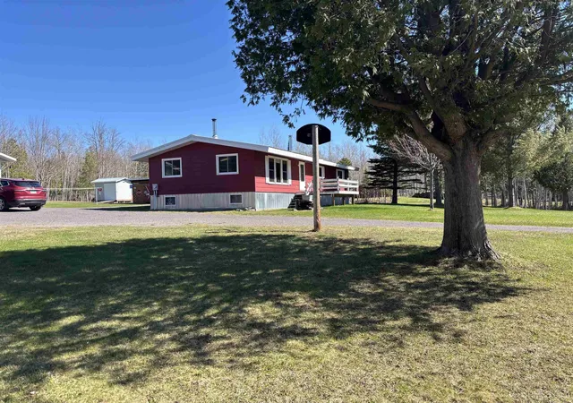 Homes for sale in Hancock, MI | 56230 Bear Lake Rd, Hancock, MI 49930 | MLS# 50207967
