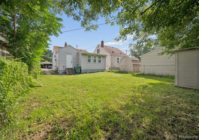 5th image of 2036 Ford Blvd, Lincoln Park, MI 48146 3781 | MLS# 60994228