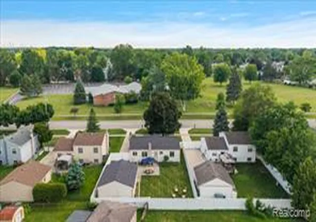 Homes for sale in Sterling Heights, MI | 12359 Canal Rd, Sterling Heights, MI 48313 | MLS# 61009428