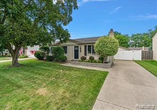 Homes for sale in Sterling Heights, MI | 12359 Canal Rd, Sterling Heights, MI 48313 | MLS# 61009428