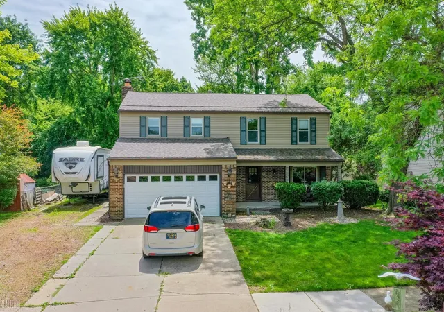 Photo 1 of Single family home for sale at 50293 Bellaire Dr, Chesterfield, MI 48047 | MLS# 50189323 | Listing updated on 2025-09-23