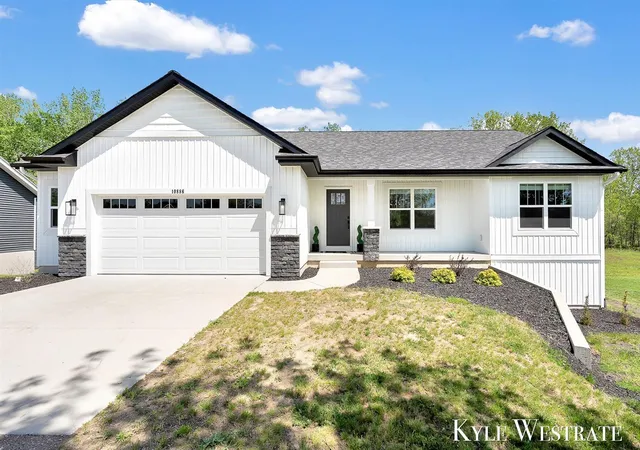 1st image of 10886 Douglas Dr, Allendale, MI 49401 | MLS# 70533599