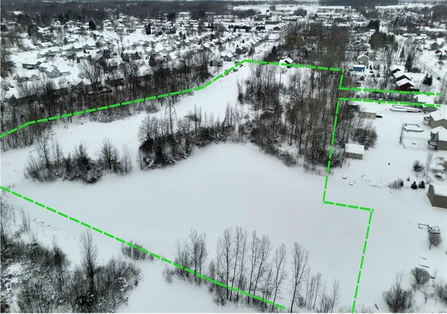 3rd image of 10886 Douglas Dr, Allendale, MI 49401 | MLS# 70533599
