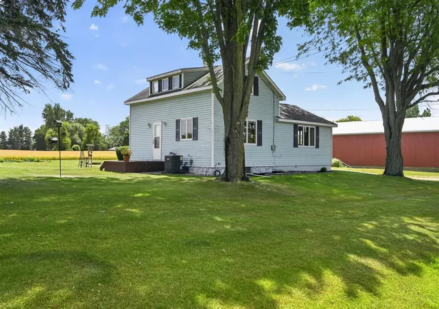Homes for sale in Crystal, MI | 1253 S Waldron Rd, Crystal, MI 48818 | MLS# 70543083