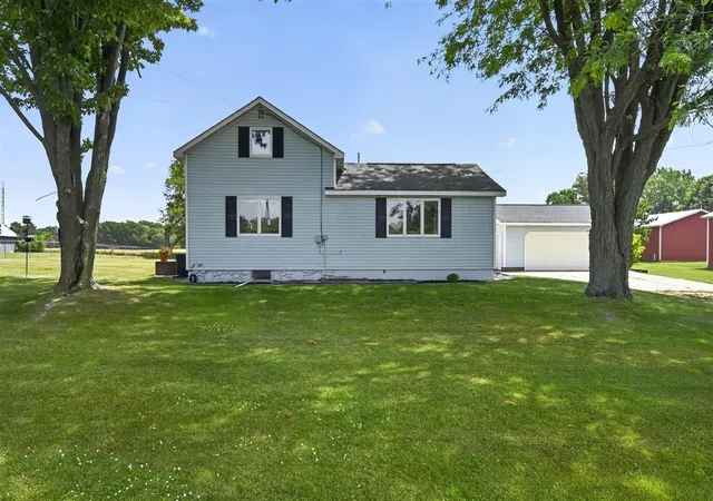 Homes for sale in Crystal, MI | 1253 S Waldron Rd, Crystal, MI 48818 | MLS# 70543083