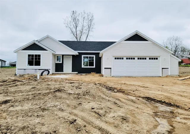 Homes for sale in Alto, MI | 10555 68th St, Alto, MI 49302 | MLS# 70532536