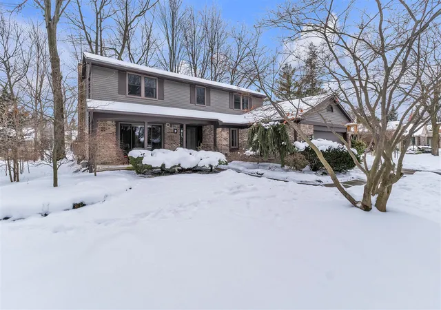 2nd image of 34069 Fairfax Dr, Livonia, MI 48152 | MLS# 70513848
