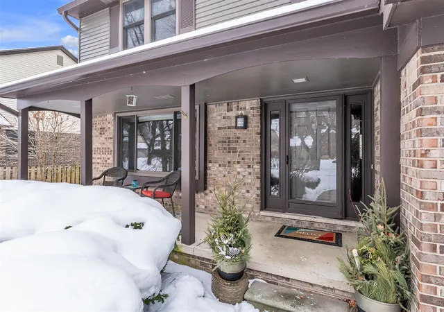 4th image of 34069 Fairfax Dr, Livonia, MI 48152 | MLS# 70513848