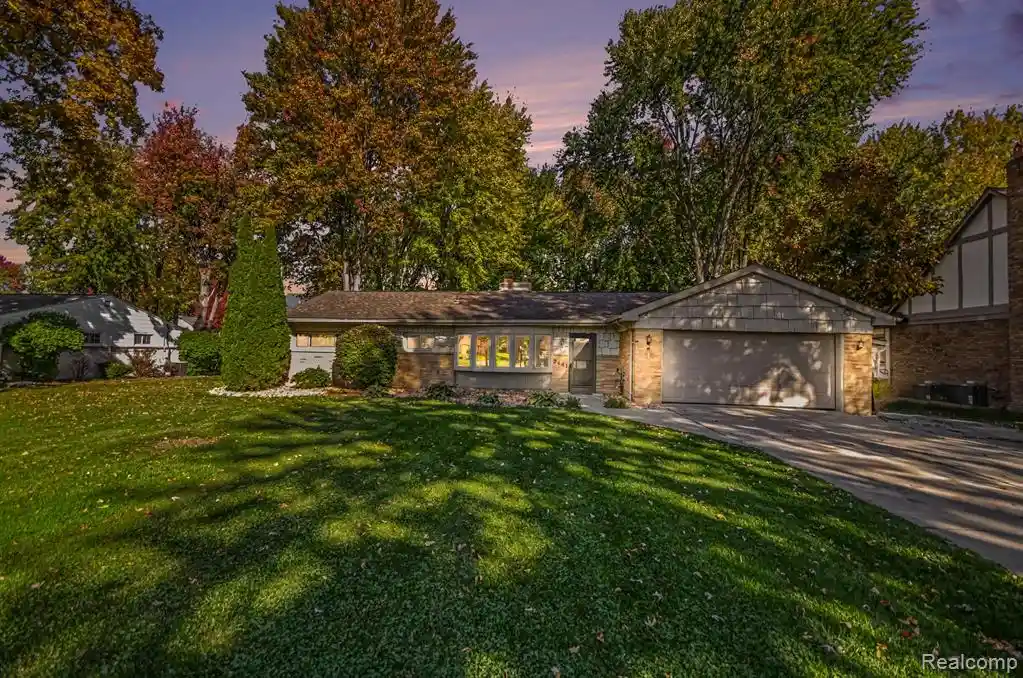 Photo 1 of Single family home for sale at 3441 Denson Dr, Sterling Heights, MI 48310 3716 | MLS# 61040949 | Listing updated on 2026-10-25