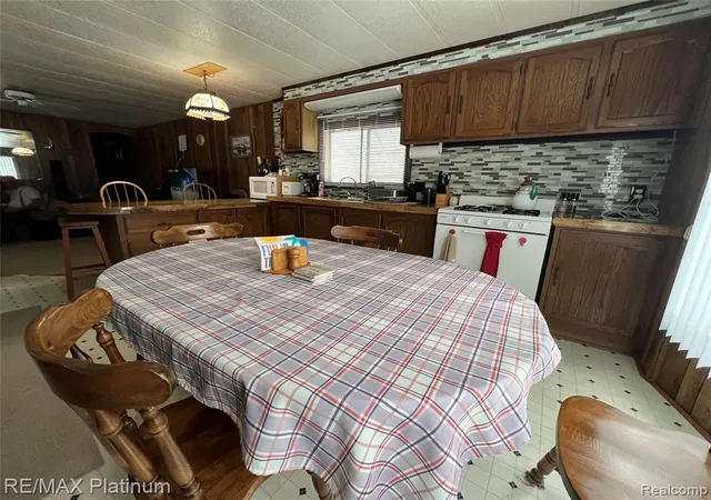 Homes for sale in Hubbard Lake, MI | 4125 Hubbard Lake Trl, Hubbard Lake, MI 49747 | MLS# 61005759