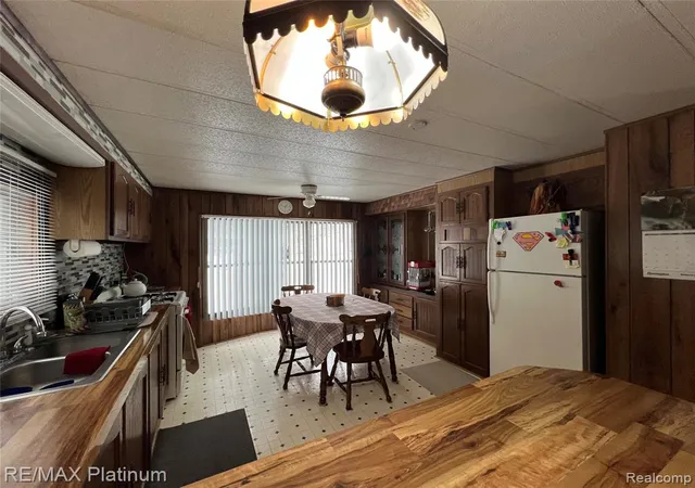 Homes for sale in Hubbard Lake, MI | 4125 Hubbard Lake Trl, Hubbard Lake, MI 49747 | MLS# 61005759