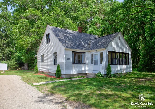 Homes for sale in Holland, MI | 17 N Division Ave, Holland, MI 49424 | MLS# 70543738