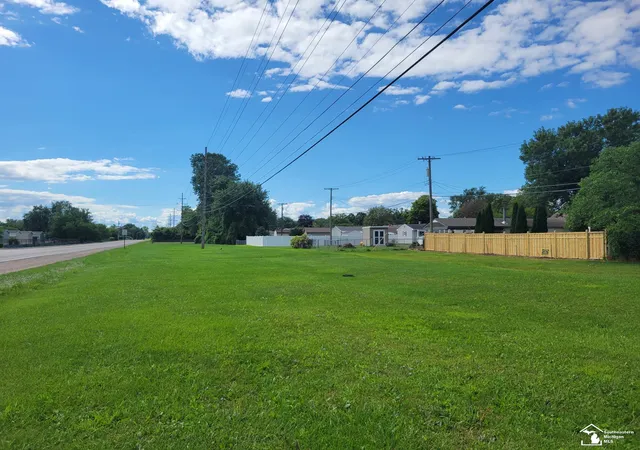Homes for sale in Monroe, MI | W 7Th St, Monroe, MI 48161 | MLS# 50185762