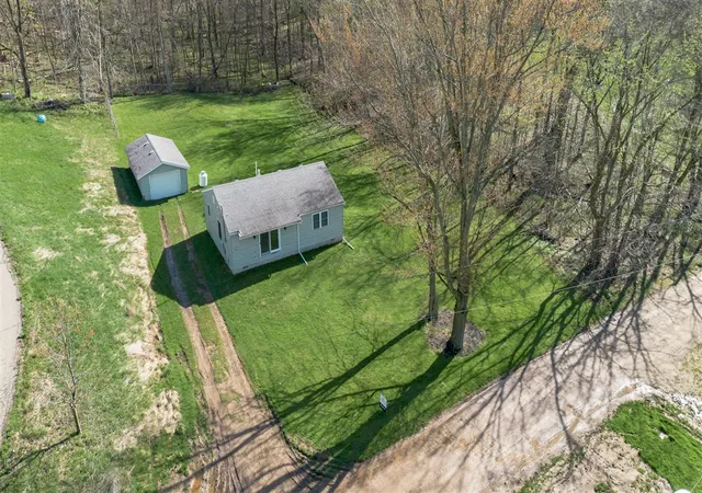Homes for sale in Gobles, MI | 157 Peterson Dr, Gobles, MI 49055 | MLS# 70526254