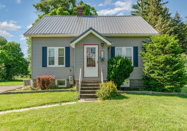 Photo 1 of Sale Pending at 3685 Shattuck Rd, Saginaw, MI 48603 | MLS# 50216378 | Listing updated on 2026-09-08