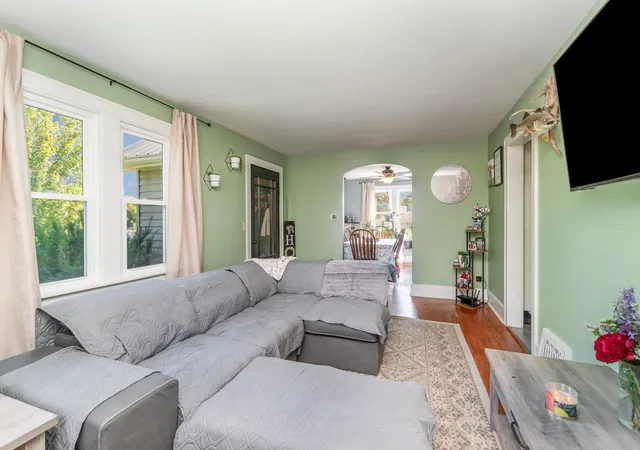 Photo 3 of Sale Pending at 3685 Shattuck Rd, Saginaw, MI 48603 | MLS# 50216378 | Listing updated on 2026-09-08