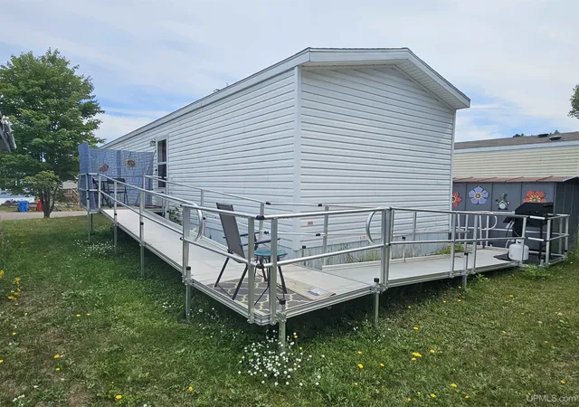 Photo 5 of Manufactured home for sale at Lot 17 Sunnyside Ests Rd, Ishpeming, MI 49849 | MLS# 50220321 | Listing updated on 2026-08-31