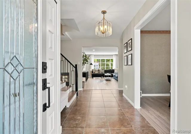 Photo 4 of Sale Pending at 4243 Iverness Ln, West Bloomfield, MI 48323 2829 | MLS# 61025405 | Listing updated on 2026-09-14