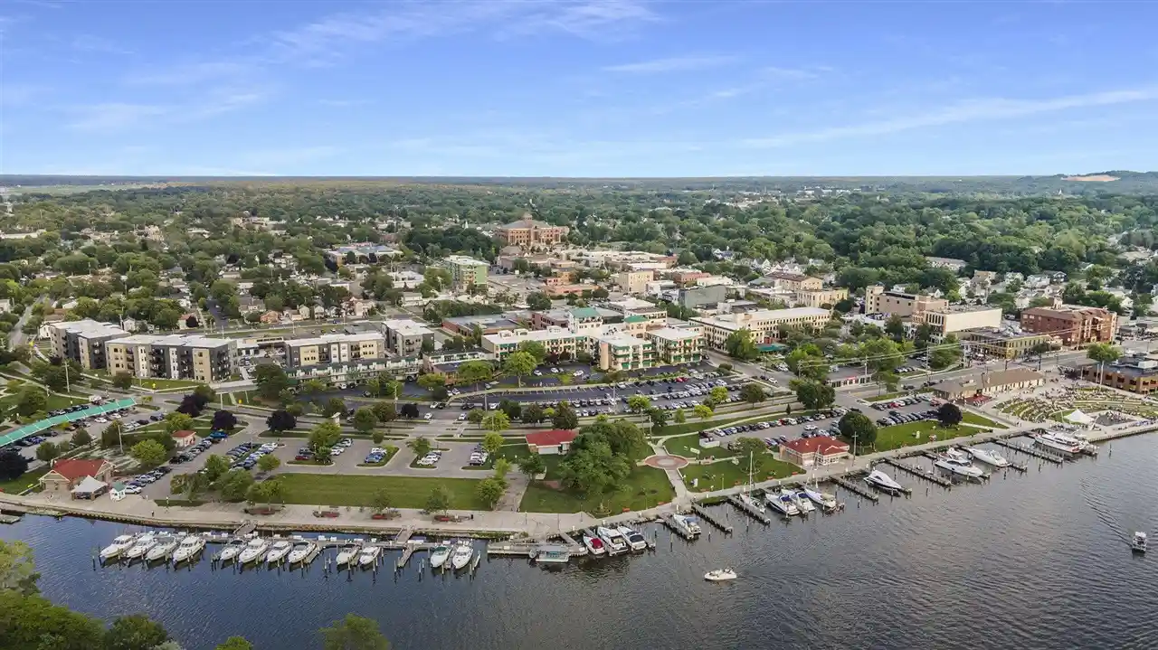 Listing Photo 49 - Condo for sale in 110 N Harbor located at 110 N Harbor, Grand Haven, MI 49417 - Unit #310