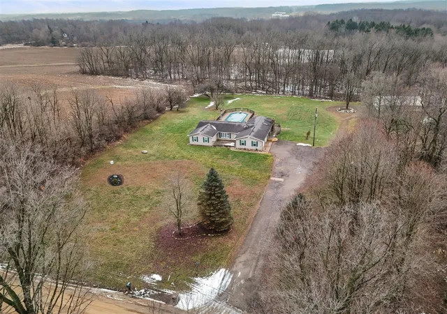 Homes for sale in Vermontville, MI | 11205 Scipio Hwy, Vermontville, MI 49096 | MLS# 70510768