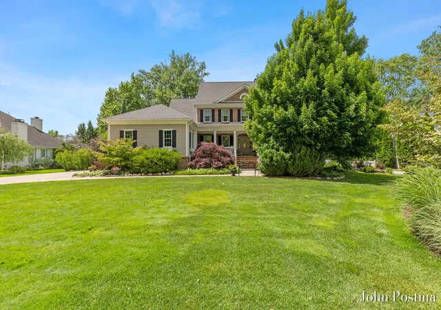 image of 1645 Watermark Dr, Grand Rapids, MI 49546 | MLS# 70540624