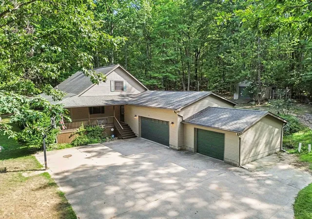 1st image of 722 Bungo Lake Rd, Harrison, MI 48625 | MLS# 80072455