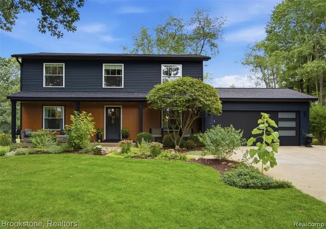 Photo 2 of Sale Pending at 5420 Hillsboro Rd, Davisburg, MI 48350 | MLS# 61024548 | Listing updated on 2026-09-02