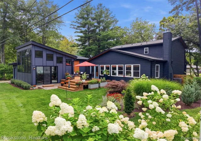Photo 4 of Sale Pending at 5420 Hillsboro Rd, Davisburg, MI 48350 | MLS# 61024548 | Listing updated on 2026-09-02