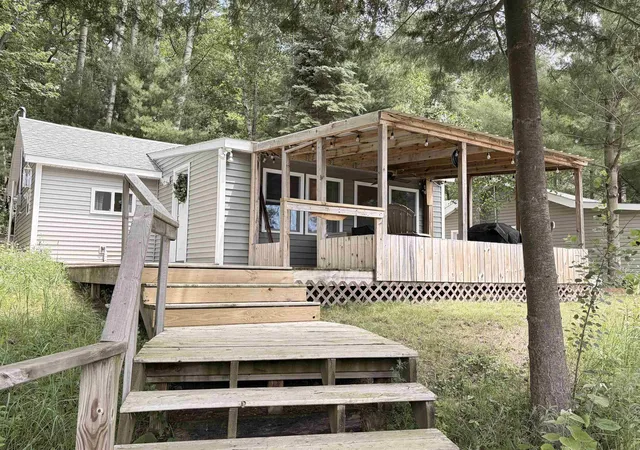 Photo 1 of Sale Pending at 961 Lake Dr, Harrison, MI 48625 | MLS# 50213217 | Listing updated on 2026-08-25