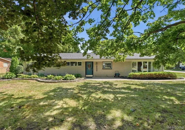 Photo 1 of Sale Pending at 9204 Morrison Ave, Plymouth, MI 48170 4123 | MLS# 61022546 | Listing updated on 2026-09-08