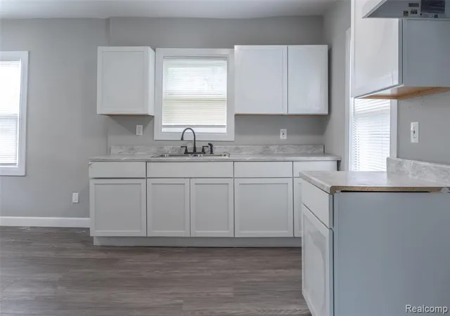 2nd image of 13600 Washburn St, Detroit, MI 48238 2369 | MLS# 61005725