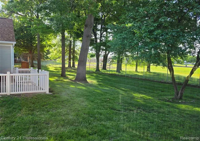 Homes for sale in Westland, MI | 37186 Amhurst Dr, Westland, MI 48185