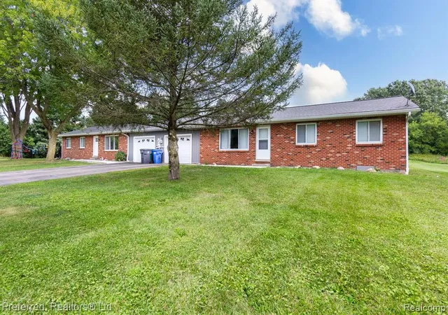 image of 2861 Spring Hill Dr, Howell, MI 48843 | MLS# 60928308