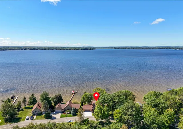 Homes for sale in Cadillac, MI | 311 E Lake Mitchell Dr, Cadillac, MI 49601 | MLS# 80070442
