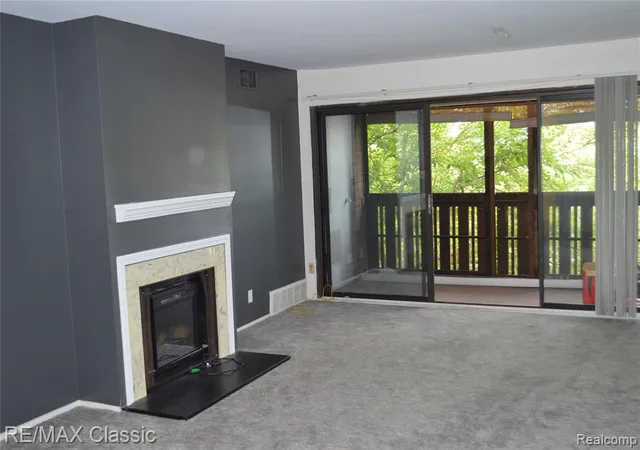 Photo 2 of Condo for sale at 2142 Pauline Blvd, Ann Arbor, MI 48103 5182 | MLS# 61013948 | Listing updated on 2026-08-27